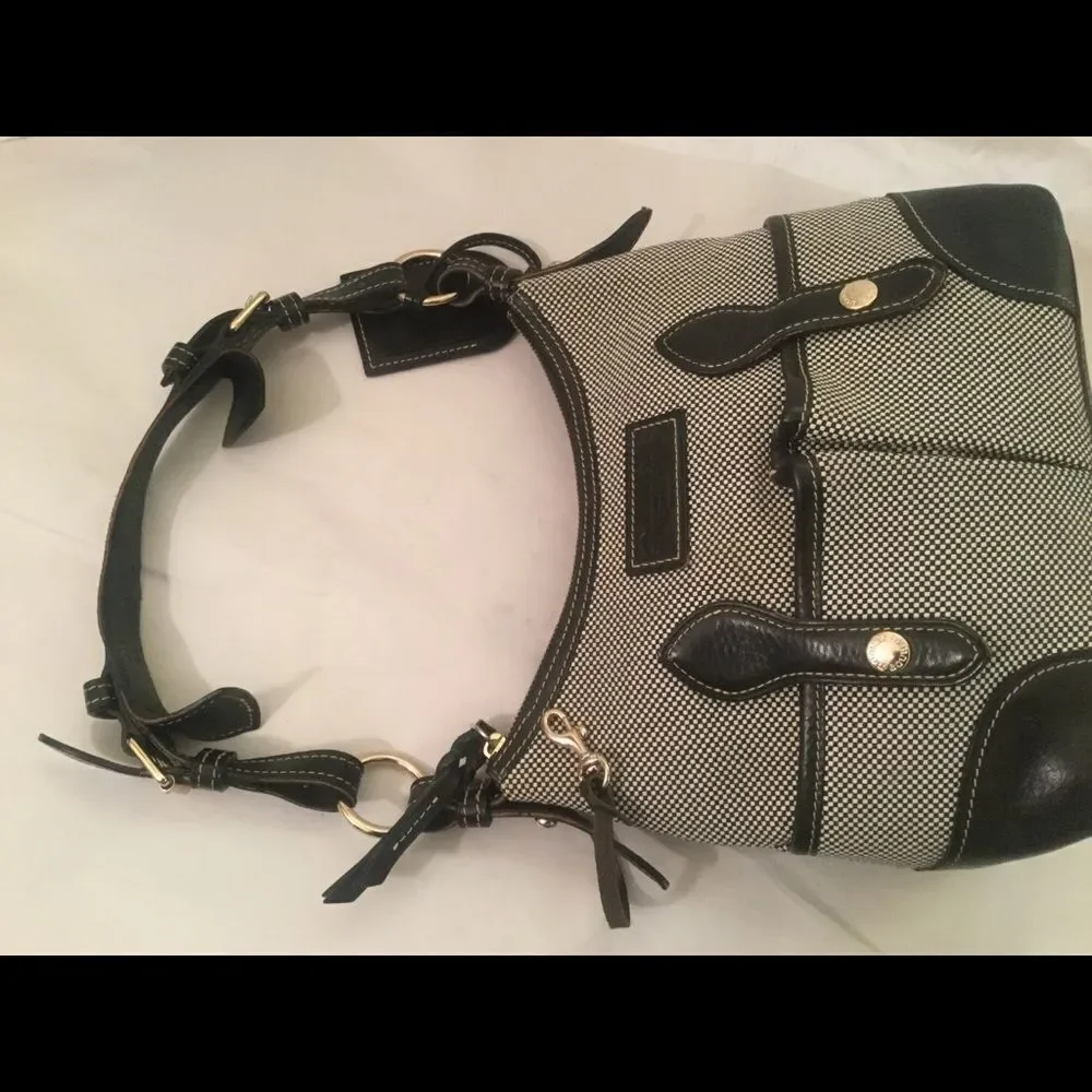 Dooney & Bourke good preowned